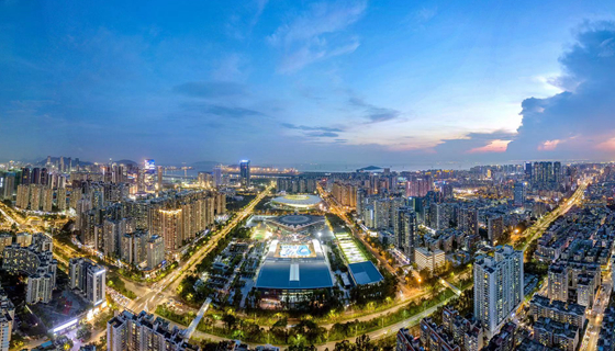 【百年奋斗路 百城访初心】系列报道：潮起东方  风劲帆扬